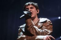 Después de su cruce con Pistarini, Dillom fue premiado como el mejor artista del sur 